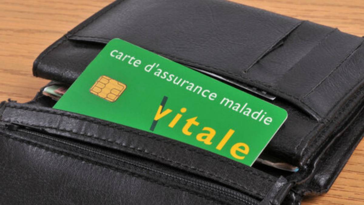 bientot-une-carte-vitale-gold-?-cette-reforme-ne-passe-pas-chez-certains-francais