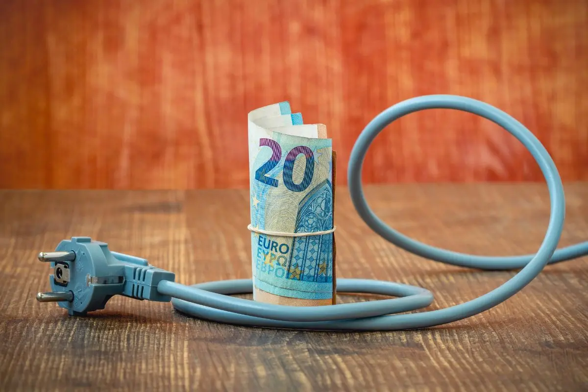 electricite-moins-chere-:-comment-reduire-votre-facture-des-maintenant-?